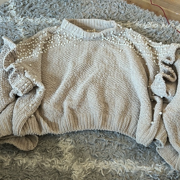 POL Chenille Sweater with Pearl and Ruffle details - Picture 1 of 6